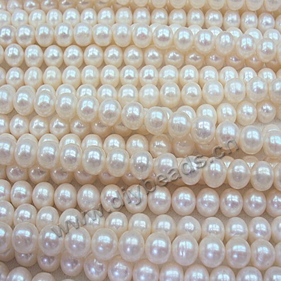 Pearl, cultured freshwater,white ,round ,8 mm all light, Sold per bag of one strand