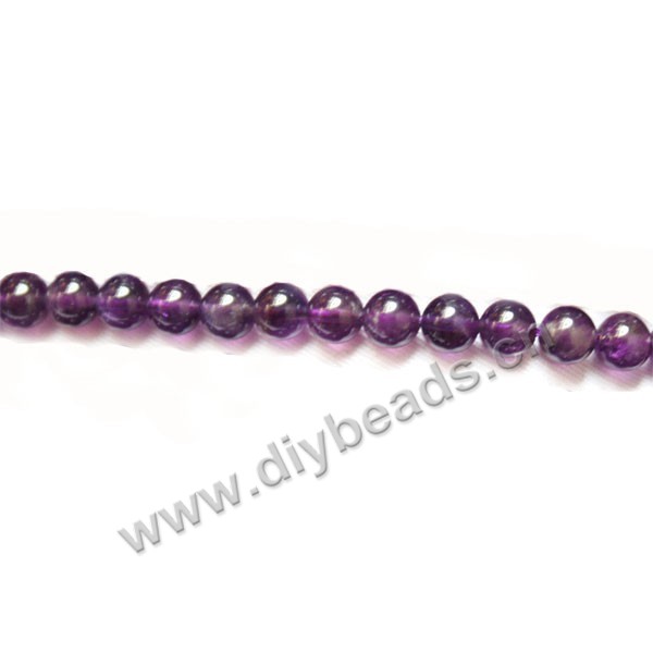 Bead, amethyst (natural), medium to dark, 8mm round, A grade, Mohs hardness 7. Sold per 15-inch strand