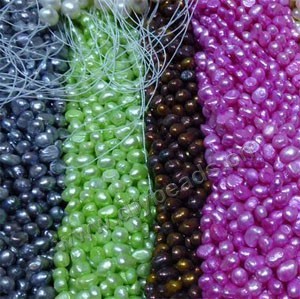 Pearl mix, cultured freshwater ( dyed), grey/lime/coffe/fuchsia,mixed colors, 5-6mm flat-sided potato . Sold per pkg of (100) 14-inch strands.