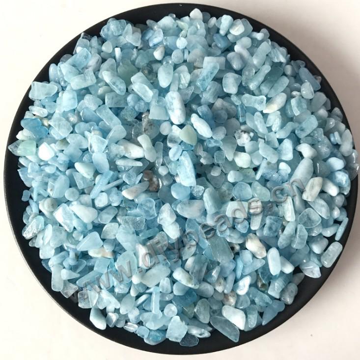 Bead Chips, natural Aquamarine chips without hole, 5-12mm. Sold per pkg of 5kgs