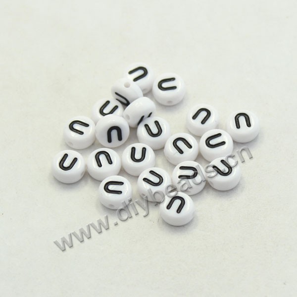 Bead mix, acrylic, white with black alphabet U, 7x4mm double-sided flat round with 1.2mm drill hole. Sold per pkg of 100ps