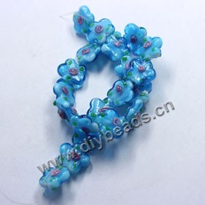 Bead, lampworked glass, turquoise blue with pink flower, 15x15mm . Sold per pkg of 200.