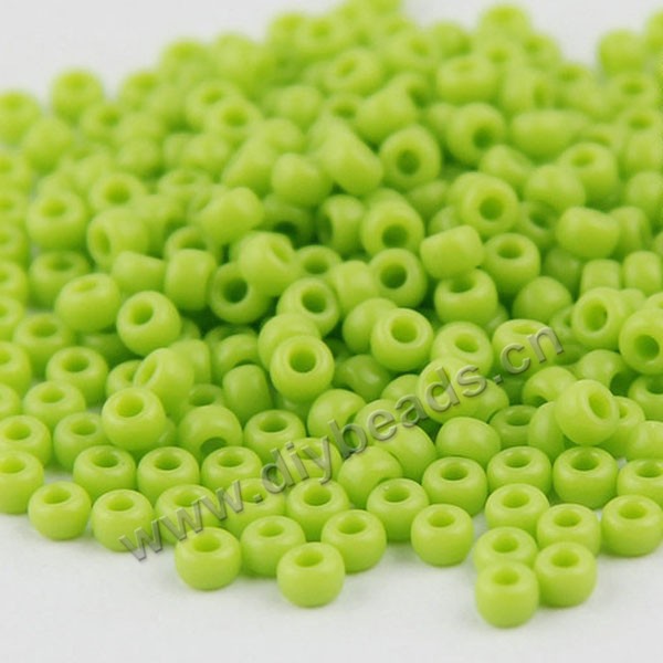 seed bead,glass,opaque cyan,#6 round,sold per pkg of 50g,  approximately 700ps.