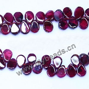 Bead, garnet (natural), 7x9mm top-drilled flat teardrop, Mohs hardness 7 to 7-1/2. Sold per 15-inch strand