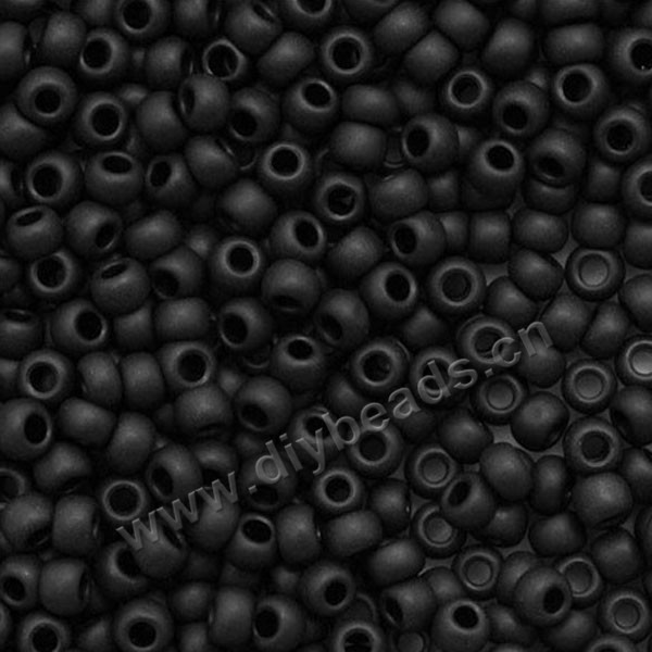 seed bead,glass,opaque black,#6 round,sold per pkg of 50g,  approximately 700ps.