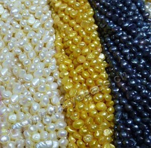 Pearl mix, cultured freshwater ( bleached/dyed),white/yellow/blue,chsia,mixed colors, 5-6mm flat-sided potato . Sold per pkg of (100) 14-inch strands.