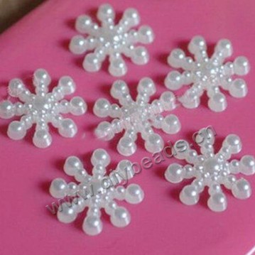 Bead ,acrylic beads, 15mm Christmas Snowflake Flatbacks Half Pearls Snowflakes