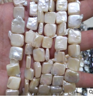 Pearl,cultured freshwater,white,half hole, AAgrade. Sold per pkg of 1 strand