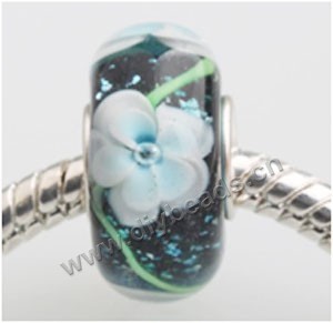 Bead,big-hole beads ,	Lampworked glass and silver-plated brass,black green with flower,14x7mm rondelleand ,4.5mm hole,sold per pkg of 50ps
