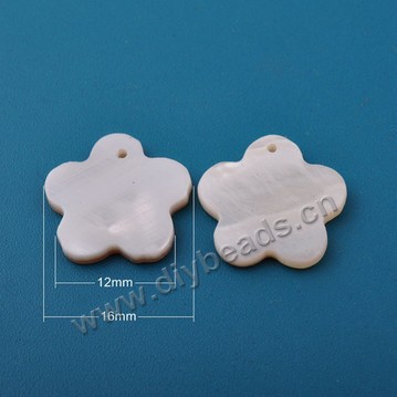 Bead,freshwater shell ( natural ),white,30*30mm ,flower.Sold per pkg of 1000pcs.
