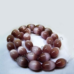 Bead, cat's eye glass, medium purple, 14x10mm  oval. Sold per 16-inch strand,approximately 28 beads .