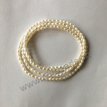 2.8-3.2 rice shaped pearls necklace