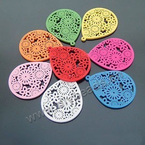 Focal mix, wood, mixed colors, 50x38mm teardrop with carved flower. Sold per pkg of 10 bags
