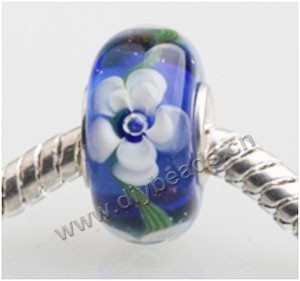 Bead, big-hole beads,Lampworked glass and silver-plated brass grommet,blue with flower, 14x7mm rondelle with 4.5 mm hole,sold per pkg of 50ps