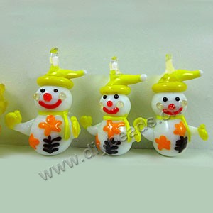 Charm, lampworked glass, white,yellow,black, 32x23/34x25/40x25mm,3 size to option, snowman with hat and scarf. Sold per pkg of 200.