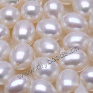 Pearl, cultured freshwater ,white, 9-10mm half-drilled rice, AAA grade. Sold per pkg of 4pairs