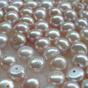 Pearl, cultured freshwater ,mauve, 6-7mm half-drilled button. Sold per pkg of 50pairs
