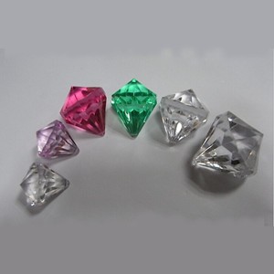  diamond-cut mixed color,DIY usage plastic, acrylic beads.Sold of 1kg/bag