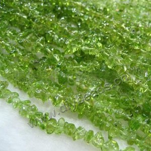 Bead, peridot (natural), 6mm chip, Mohs hardness 6-1/2 to 7. Sold per 35-inch strand