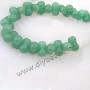Bead, green aventurine (natural), 10x5mm peanut. Sold per 16-inch strand