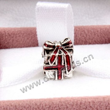 alloy Bead,silver plated,14mm cube,mini gift box,4.5mm hole,Sold per pkg of 50 pieces.