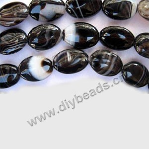 Bead, black agate (D), 15x10x4mm flat oval. Sold per 16-inch strand.