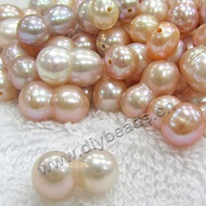 Pearl, cultured freshwater ,white/peach/mauve, 7-8mm half-drilled peanut, AA grade. Sold per pair