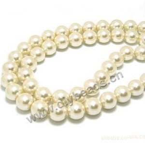 Bead, glass pearl, light yellow, 8mm round. Sold per pkg of 10 strands.