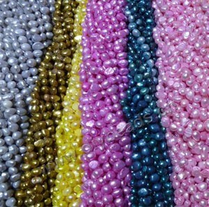 Pearl mix, cultured freshwater ( dyed), light grey/copper/yellow/fuchsia/pink/blue,mixed colors, 5-6mm flat-sided potato . Sold per pkg of (100) 14-inch strands