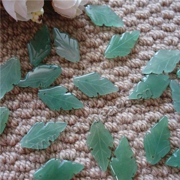 Bead,green color,aventurine (natural),16x29mm leaf. Sold per pkg 50pcs