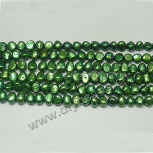 Pearl, cultured freshwater (dyed),forest green, 5-6mm flat-sided potato. Sold per 14.8-inch(37cm) strand