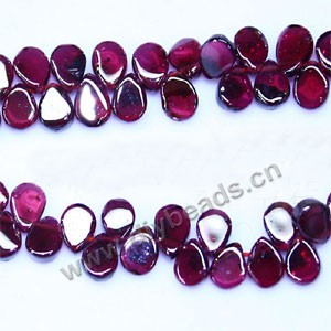 Bead, garnet (natural), 7x9mm top-drilled flat teardrop, Mohs hardness 7 to 7-1/2. Sold per 15-inch strand