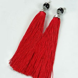Tassel, silk (imitation) , red, 5-1/2 inches with silver-plated alloy flower bead cap and 14mm acrylic beads. Sold per pkg of 10.