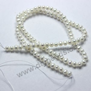 Pearl, cultured freshwater (natural), white, 4mm potato,A-grade. Sold per 15-inch(39cm) strand
