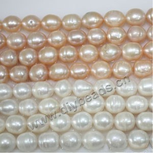 Pearl mix, cultured freshwater pearl (Natural), white / peach / mauve, 9-10mm rice,B grade. Sold per pkg of (25) 15-inch strands.