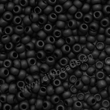 seed bead,glass,opaque black,#6 round,sold per pkg of 50g,  approximately 700ps.
