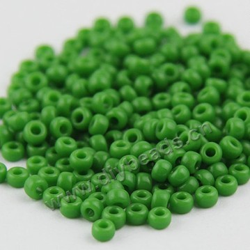 seed bead,glass,opaque dark green,#6 round,sold per pkg of 50g,  approximately 700ps.
