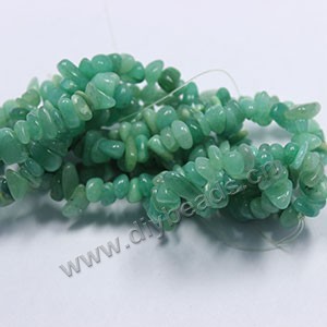 Bead, green aventurine (natural), 9*5mm chip. Sold per（30）33-1/2 inch strand.