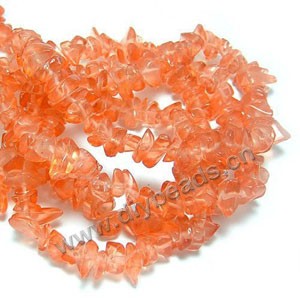 Glass chip beads, orange, small. 36-inch strand.