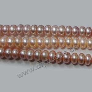 Pearl mix, cultured freshwater pearl ,white / peach / mauve, 8-9mm potato,A grade. Sold per pkg of (5) 16-inch strands.