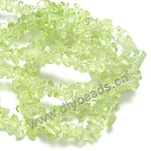 Glass chip beads, light green, small. 32-in strand.
