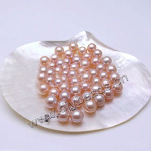 Pearl, cultured freshwater,natural pearl price, peach, 8-8.5mm half-drilled round, AAA grade. Sold per pkg of 2pairs.
