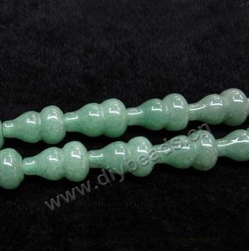 Bead, green aventurine (natural), 10x16mm carved gourd. Sold per 16-inch strand