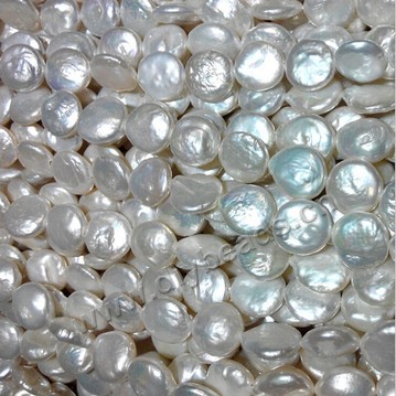 Pearl broque, coin shape pearls cultured freshwater, white, AA 12--13mm flat round. Sold by strands.