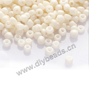 seed bead,glass beads,paint/dyed ivory,#15 irregular round,sold per pkg of 450g, approximately 6000ps. 