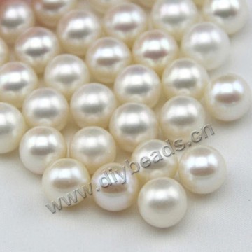 Pearl, cultured freshwater, white, 8-8.5mm half-drilled round, AAA grade. Sold per pkg of 1pairs.