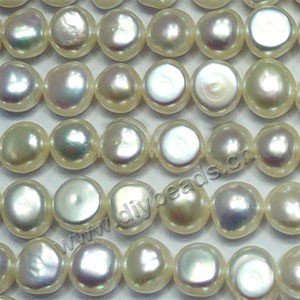 Pearl, cultured freshwater (dyed),Silver, 9-10mm flat-sided round. Sold per 14.8-inch(37cm) strand